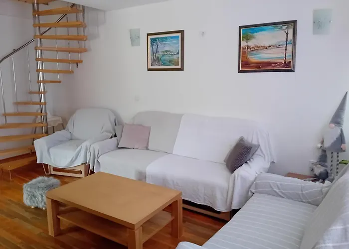 Apartmani Ana I Predrag -Lopar